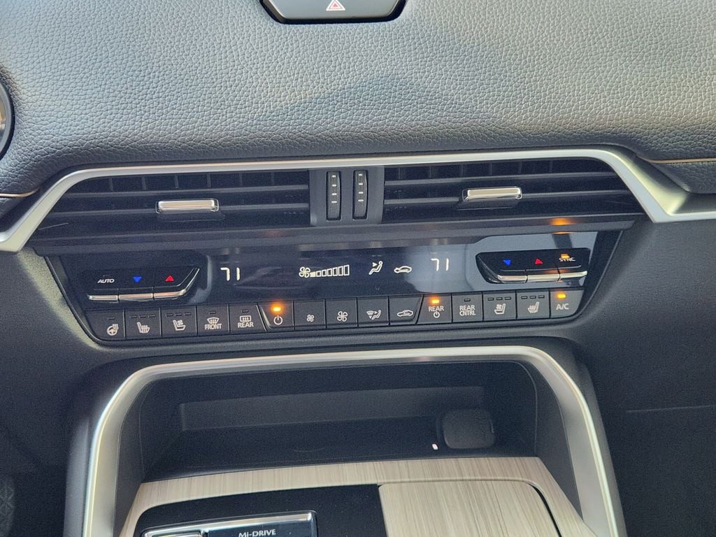 2026 Mazda CX-90 Premium Package - Photo 13
