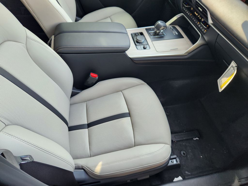 2026 Mazda CX-90 Premium Package - Photo 9