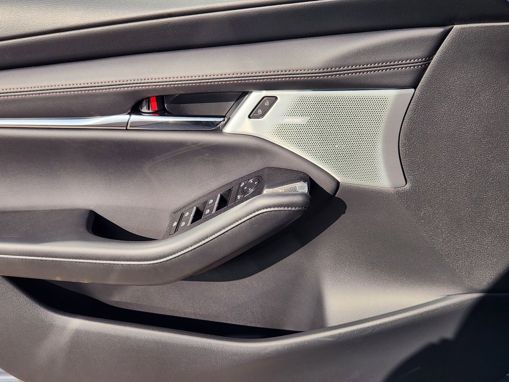 2026 Mazda Mazda3 Premium - Photo 17