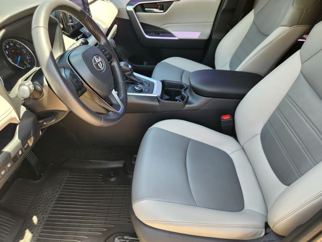 2021 Toyota RAV4 XLE Premium - Photo 9