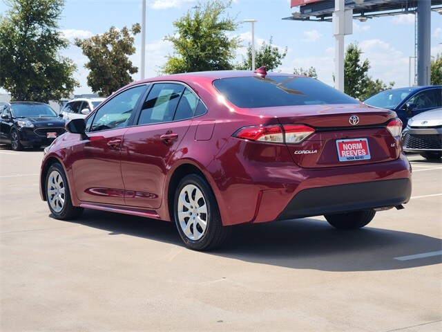 2024 Toyota Corolla LE photo 4