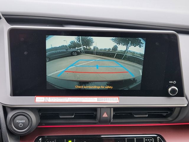 2026 Toyota Prius Plug-in Hybrid XSE - Photo 13