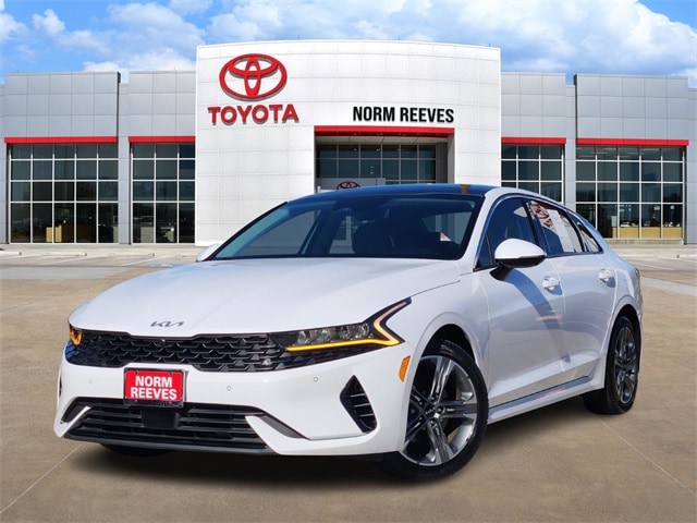 2024 Kia K5 EX's photo