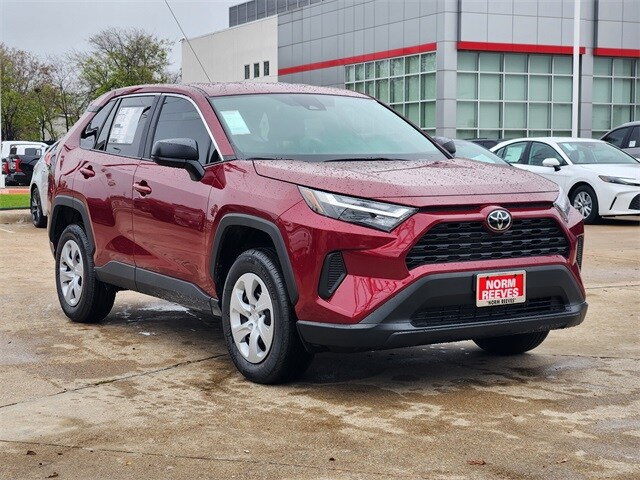 2025 Toyota RAV4 LE photo 2
