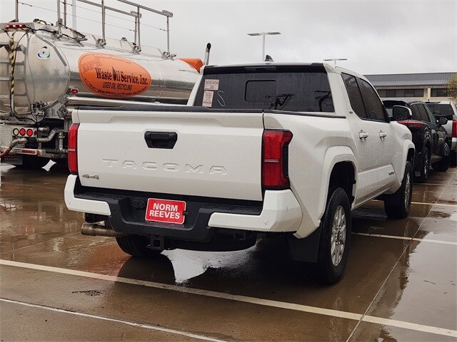 2024 Toyota Tacoma SR5 photo 3