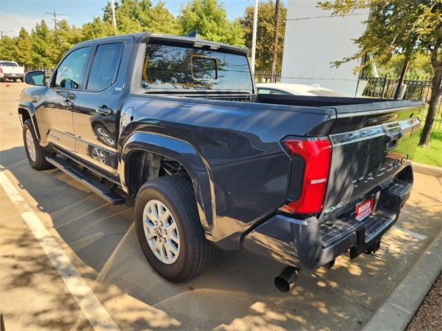 2025 Toyota Tacoma SR5 photo 4
