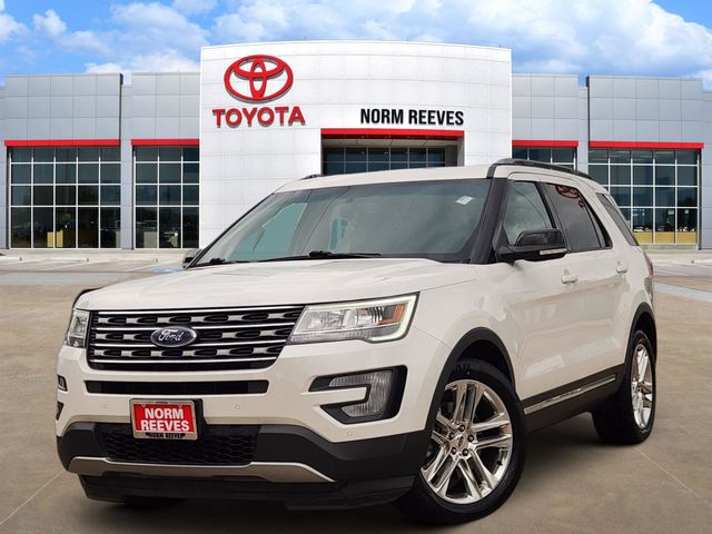 Pre-Owned 2017 Ford Explorer XLT