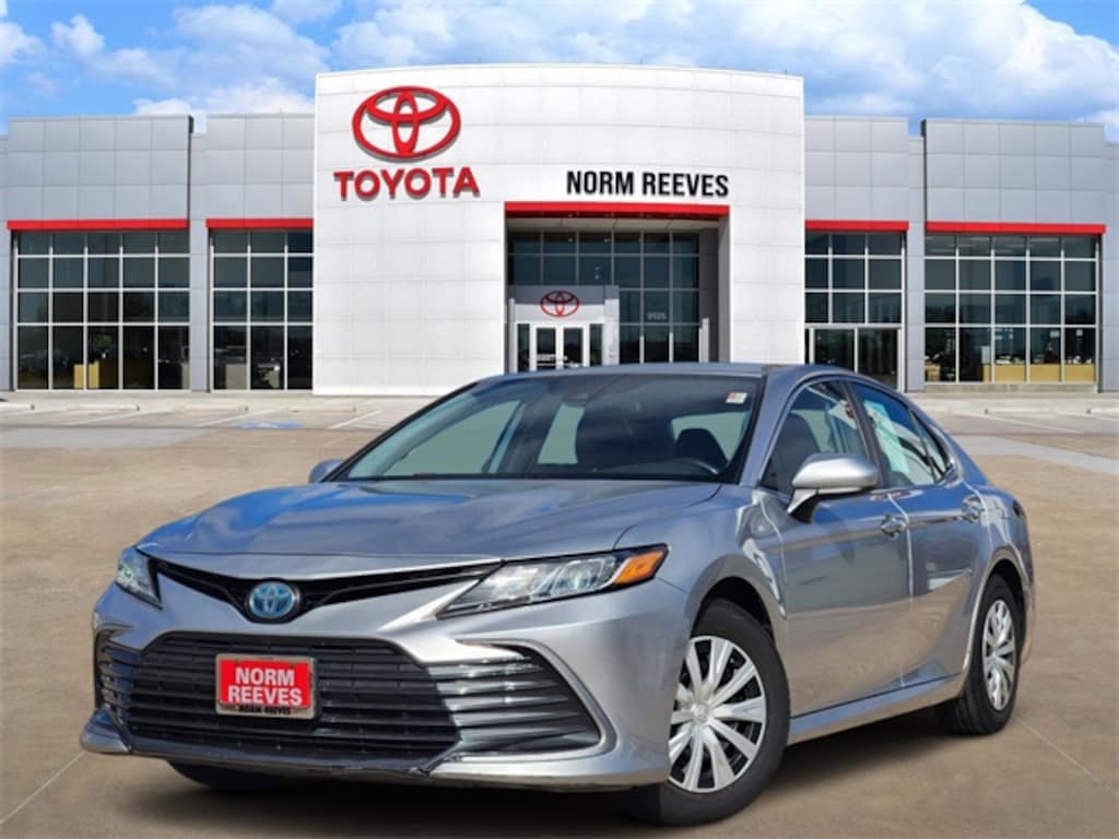 Used 2022 Toyota Camry Hybrid LE Sedan