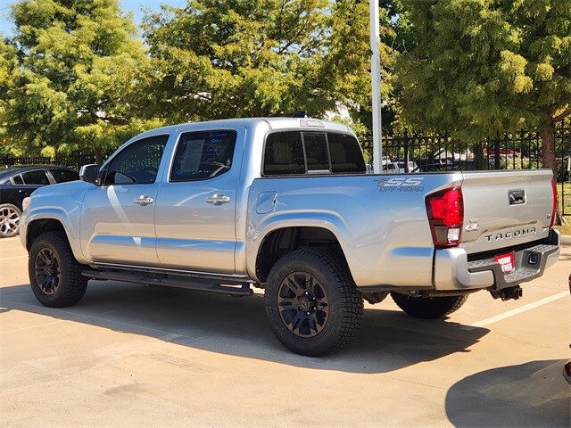 2022 Toyota Tacoma SR V6 photo 3