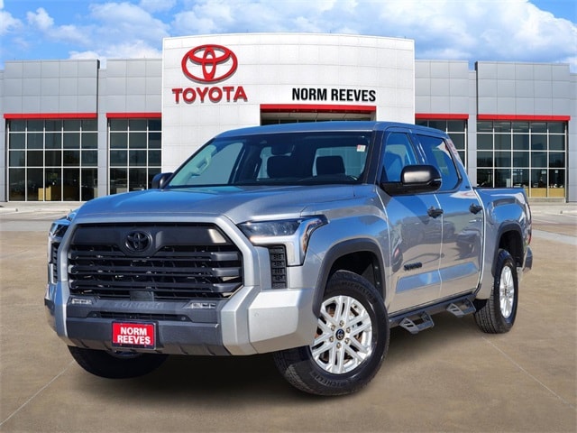 2022 Toyota Tundra SR5's photo