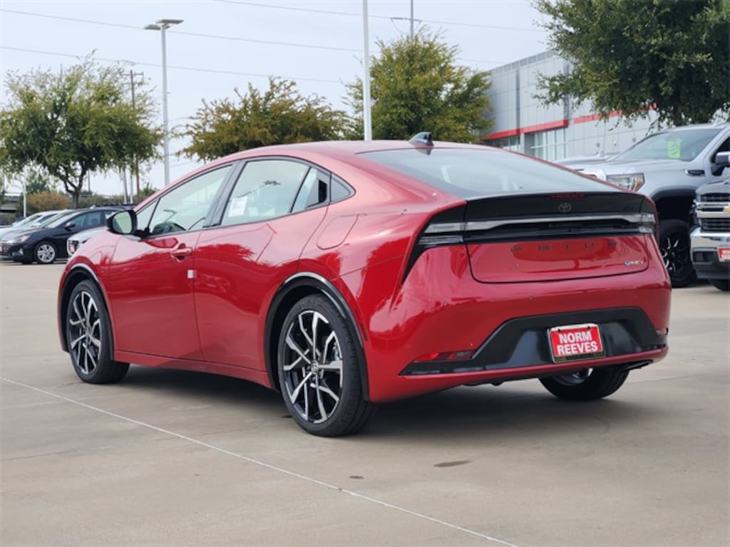 New 2026 Toyota Prius Plug-in Hybrid XSE Hatchback