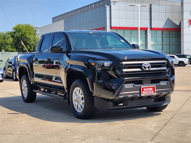 2024 Toyota Tacoma SR5 photo 2