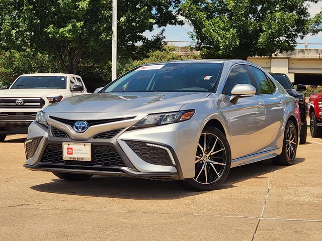 2024 Toyota Camry Hybrid Sedan 