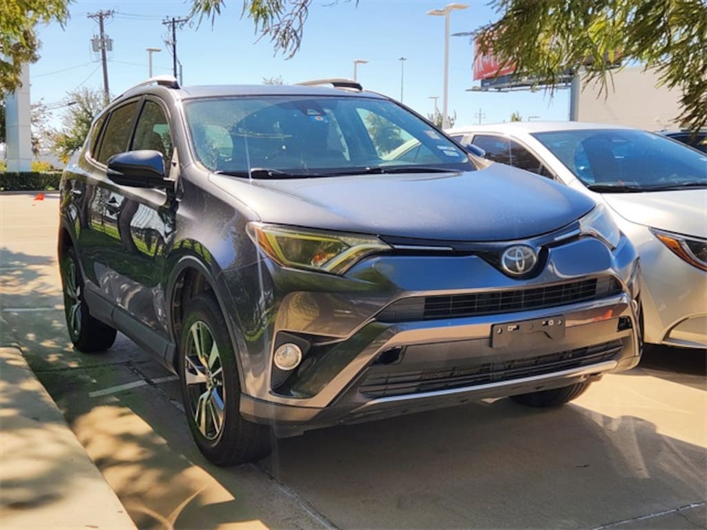 Used 2018 Toyota RAV4 XLE SUV