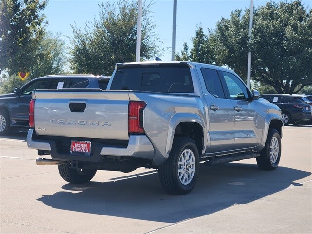 2025 Toyota Tacoma SR5 photo 3