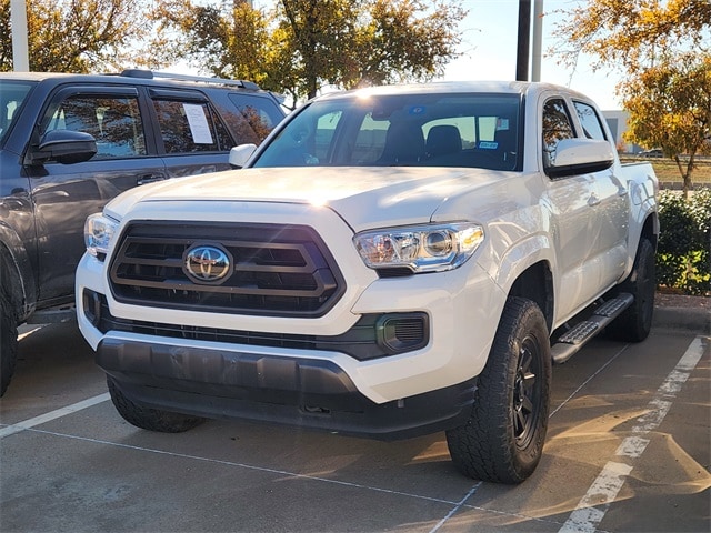 2023 Toyota Tacoma SR's photo