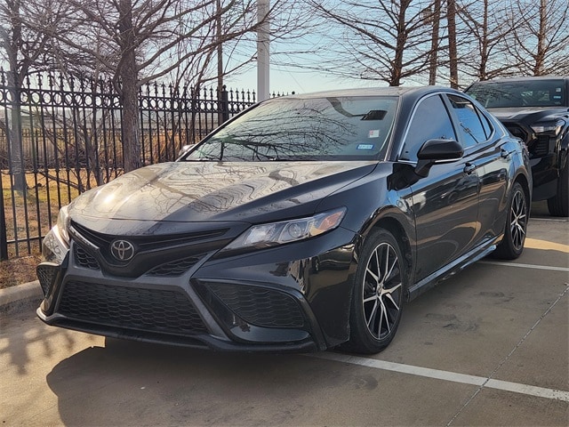 2023 Toyota Camry Sedan 