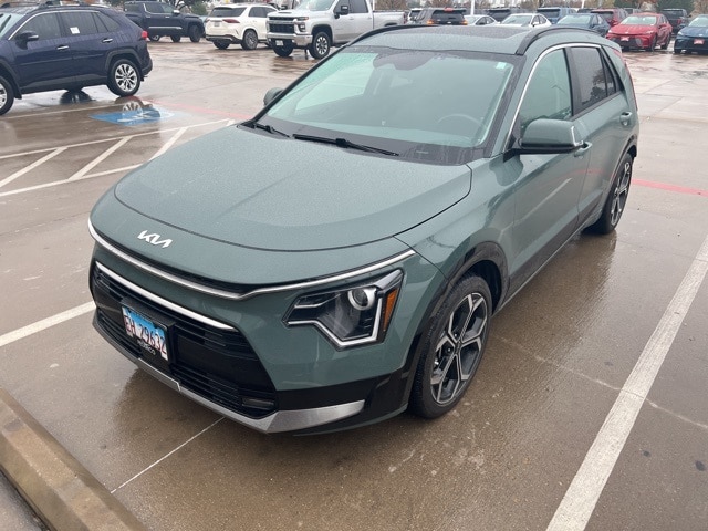 2023 Kia Niro EX Touring's photo