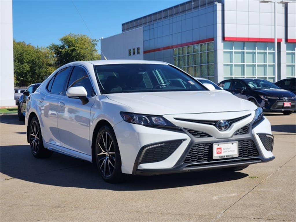 Certified 2023 Toyota Camry SE Sedan