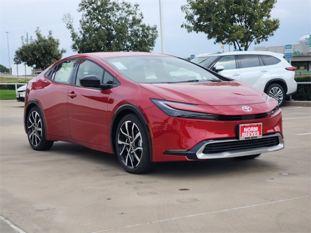 New 2026 Toyota Prius Plug-in Hybrid XSE Hatchback
