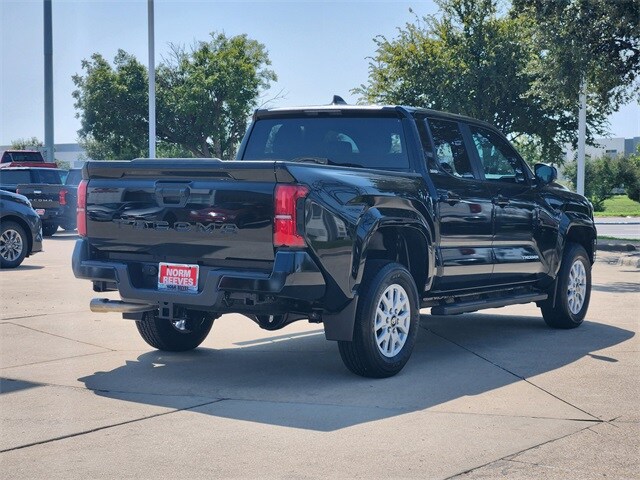 2024 Toyota Tacoma SR5 photo 3