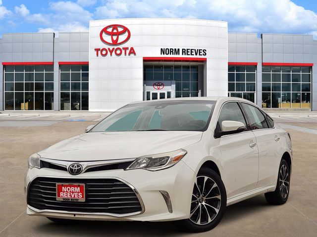 2018 Toyota Avalon XLE's photo