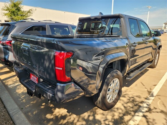 2025 Toyota Tacoma SR5 photo 3