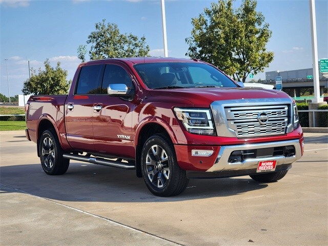 2021 Nissan Titan Platinum Reserve photo 2