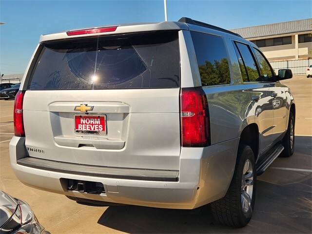 2019 Chevrolet Tahoe LT photo 3