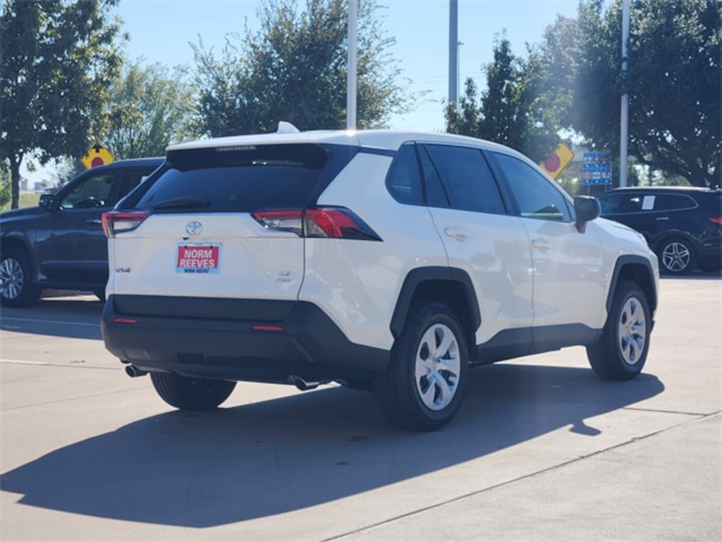 New 2025 Toyota RAV4 LE SUV