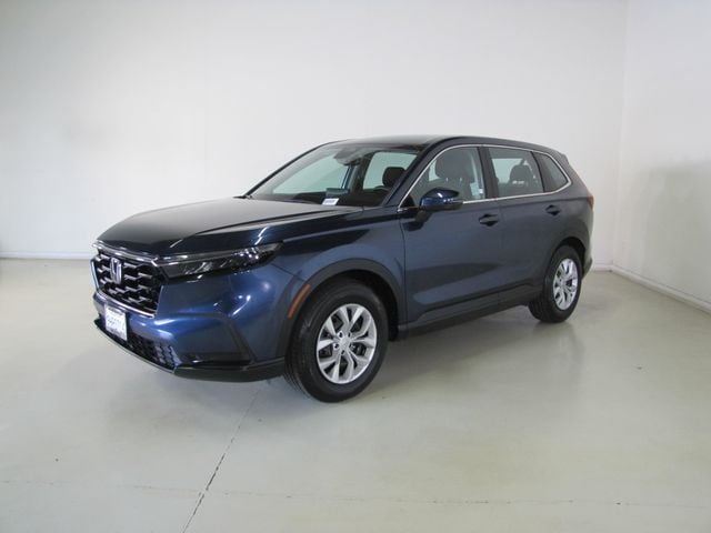 2023 Honda CR-V LX 2WD's photo
