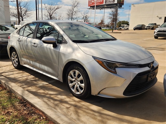 Used 2024 Toyota Corolla LE with VIN 5YFB4MDE9RP170225 for sale in Northfield, Minnesota