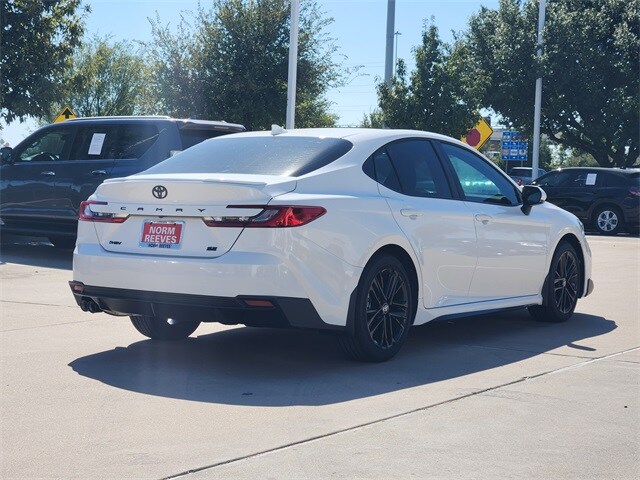 2026 Toyota Camry SE photo 3
