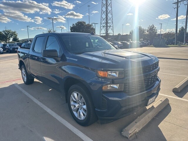 2022 Chevrolet Silverado 1500 Custom photo 2