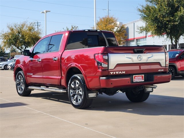 2021 Nissan Titan Platinum Reserve photo 4