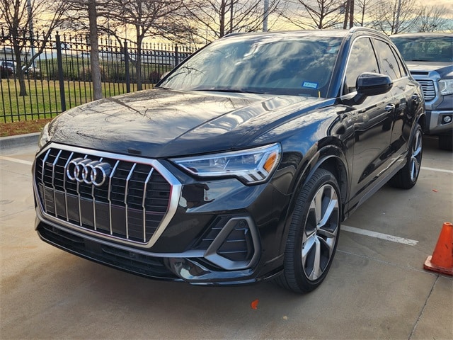 2020 Audi Q3 S Line Premium Plus's photo