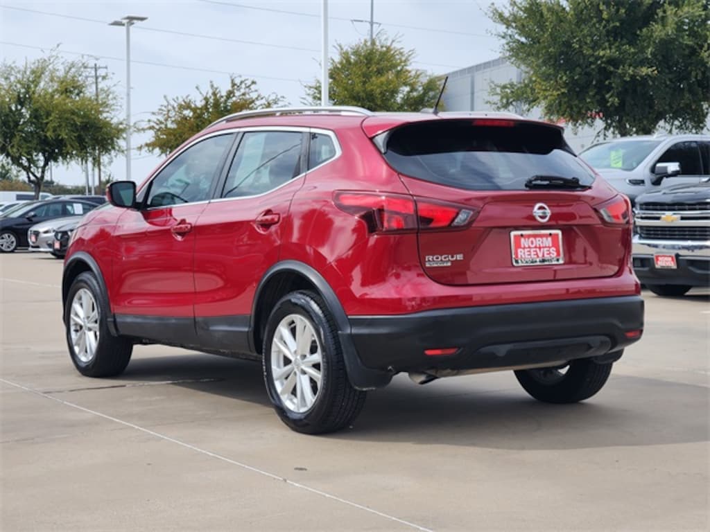 Used 2017 Nissan Rogue Sport SV SUV