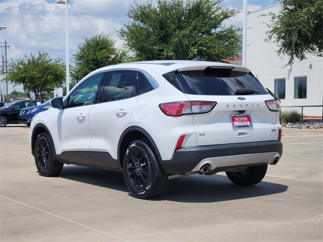 2021 Ford Escape SE Hybrid photo 4