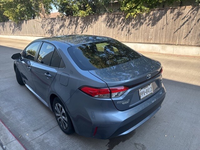 2021 Toyota Corolla Hybrid LE photo 4