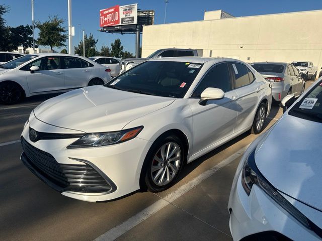 2022 Toyota Camry Sedan 