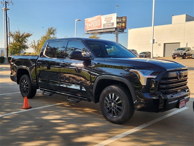 2022 Toyota Tundra SR5 photo 2
