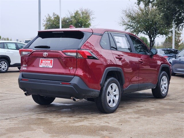 2025 Toyota RAV4 LE photo 3