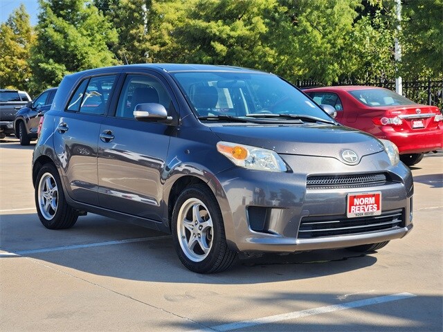 2010 Scion xD Base photo 2