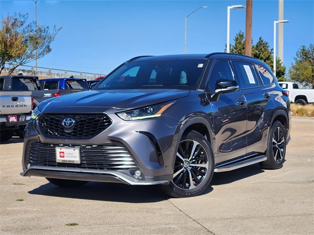 2021 Toyota Highlander SUV  2021 Toyota Highlander SUV