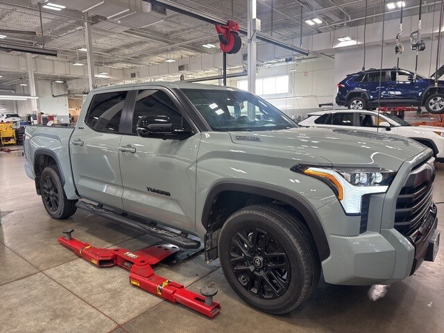 2026 Toyota Tundra Limited photo 2