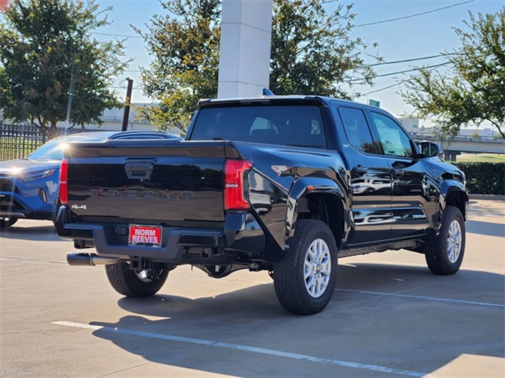 New 2025 Toyota Tacoma SR5 Truck Double Cab