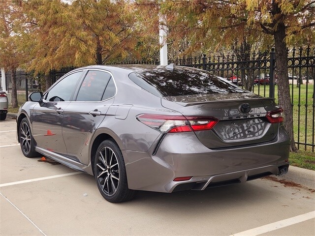 2024 Toyota Camry SE photo 4
