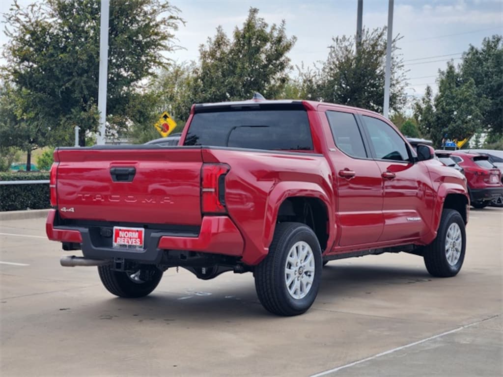 New 2025 Toyota Tacoma SR5 Truck Double Cab