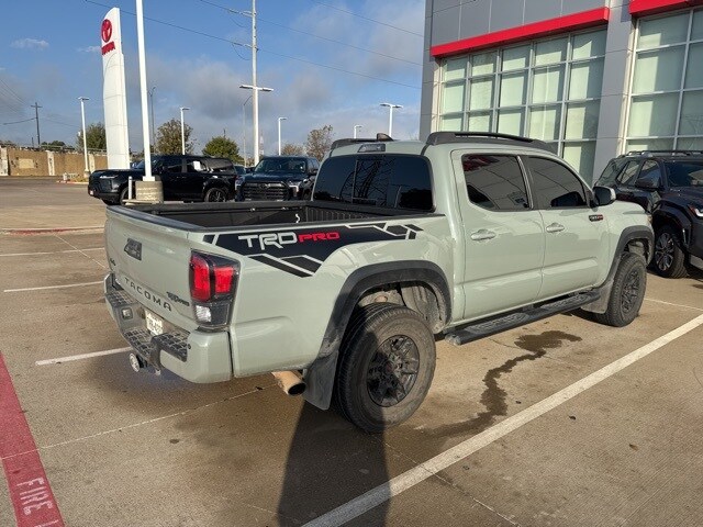 2021 Toyota Tacoma TRD Pro photo 3