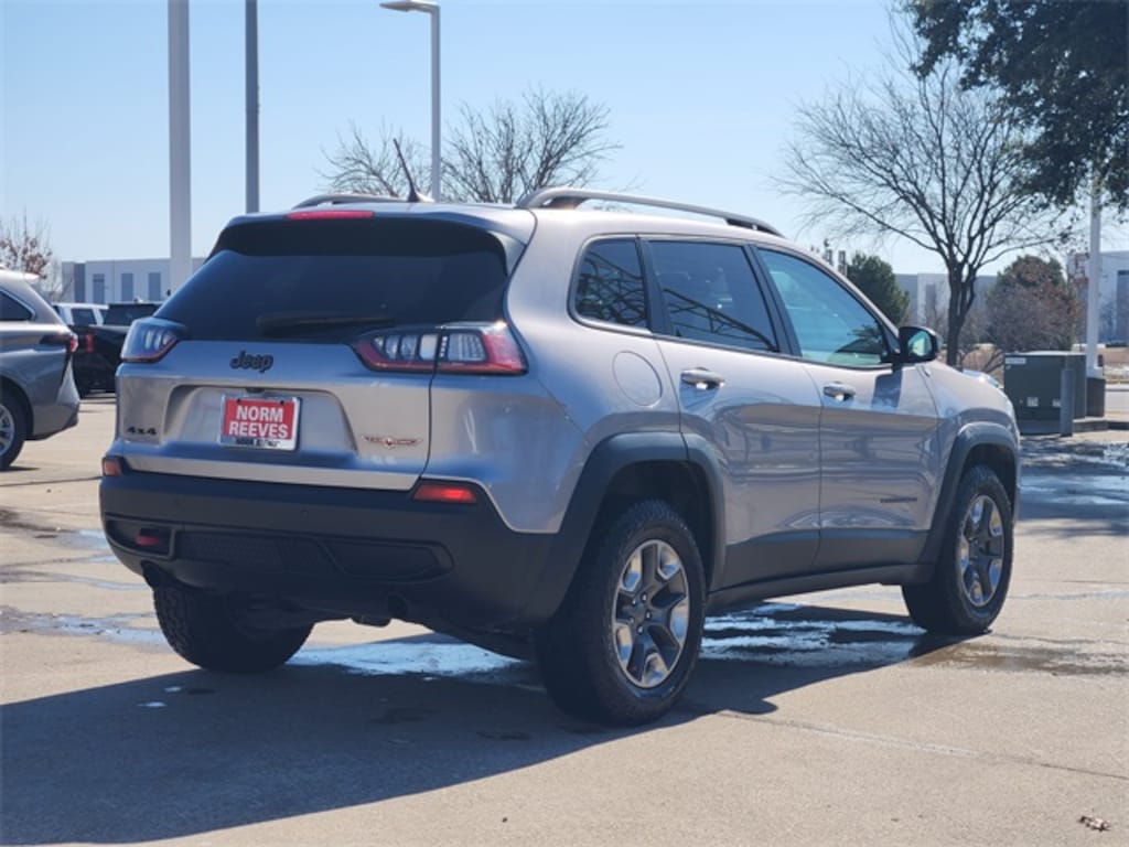 Used 2019 Jeep Cherokee Trailhawk SUV